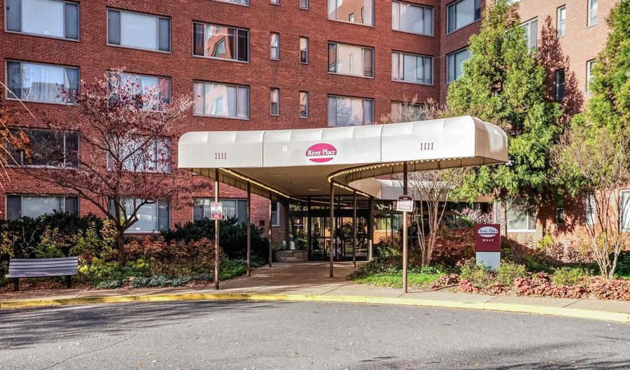 1111 ARLINGTON Blvd 704, Arlington, VA 22209 - 1 Beds, 1 Bath