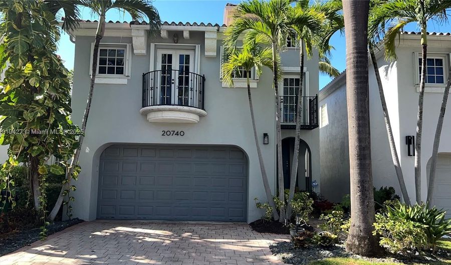 20740 NE 32nd Pl, Aventura, FL 33180 - 4 Beds, 4 Bath