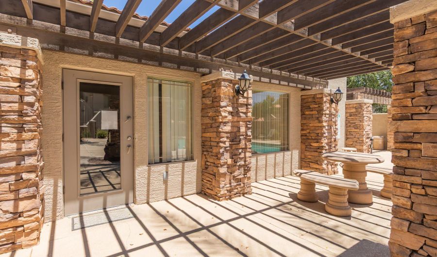 2155 N GRACE Blvd 214, Chandler, AZ 85225 - 2 Beds, 2 Bath