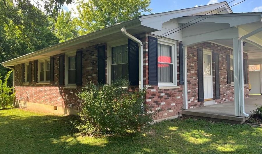 213 N Main St, Arcadia, MO 63621 - 3 Beds, 1 Bath
