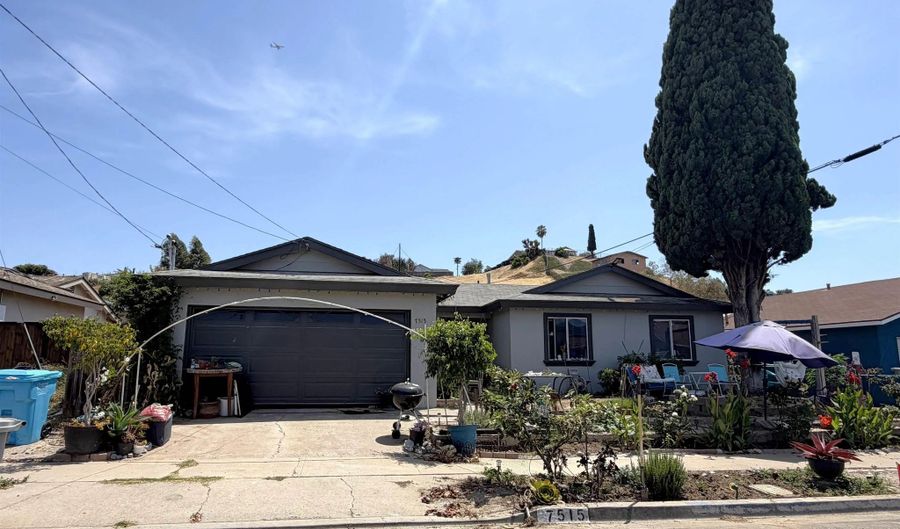 7515 Black Oak, San Diego, CA 92114 - 3 Beds, 2 Bath