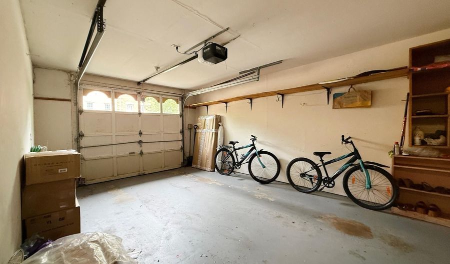 7136 SWANSONG Way, Bethesda, MD 20817 - 3 Beds, 3 Bath