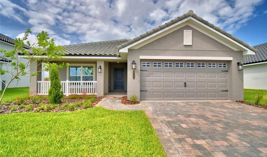 5427 WATERSIDE Dr, Auburndale, FL 33823 - 3 Beds, 2 Bath