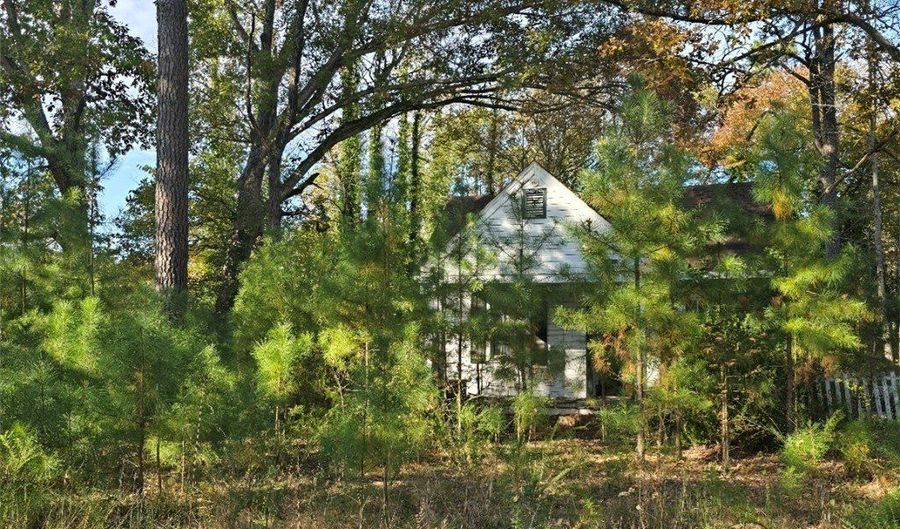 11100 Patrick Henry Hwy, Amelia, VA 23002 - 2 Beds, 1 Bath