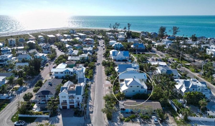 704 GLADIOLUS St, Anna Maria, FL 34216 - 4 Beds, 3 Bath