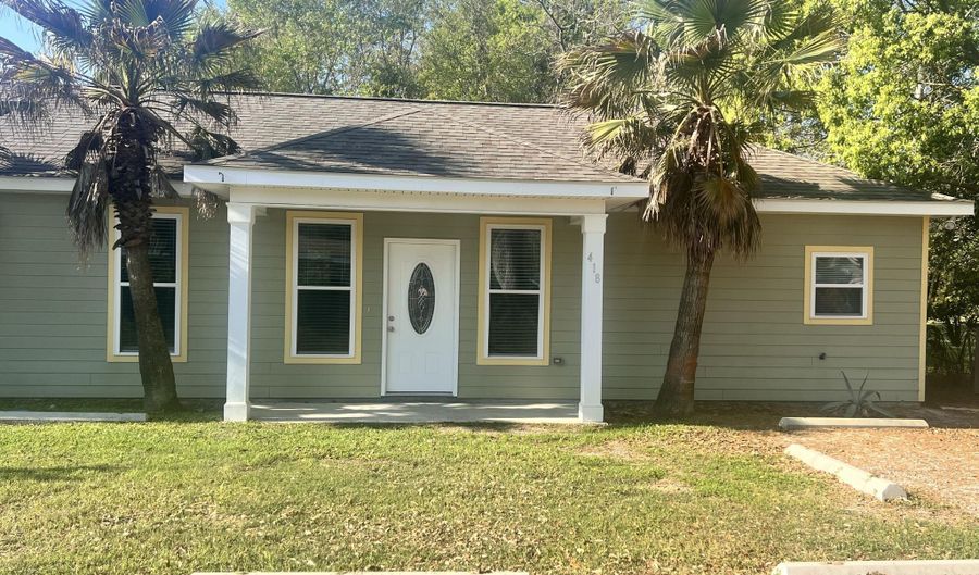 416 State St, Bay St. Louis, MS 39520 - 2 Beds, 1 Bath