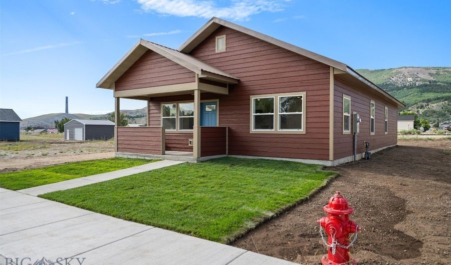 505 E Pennsylvania St, Anaconda, MT 59711 - 4 Beds, 2 Bath