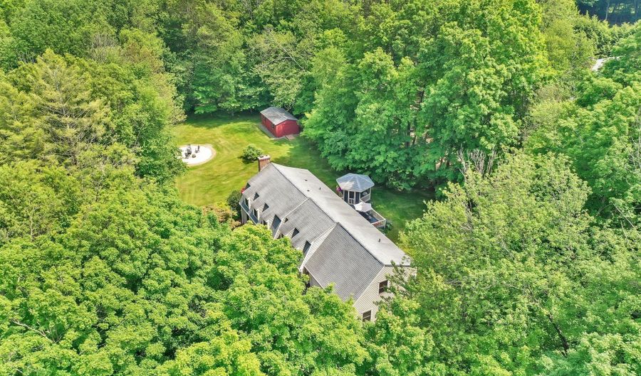 373 Broad Way, Coventry, CT 06238 - 4 Beds, 4 Bath