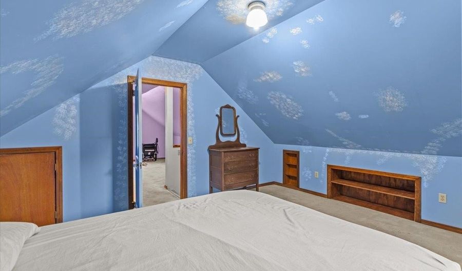 32 Birch Ct, Burlington, VT 05408 - 3 Beds, 1 Bath