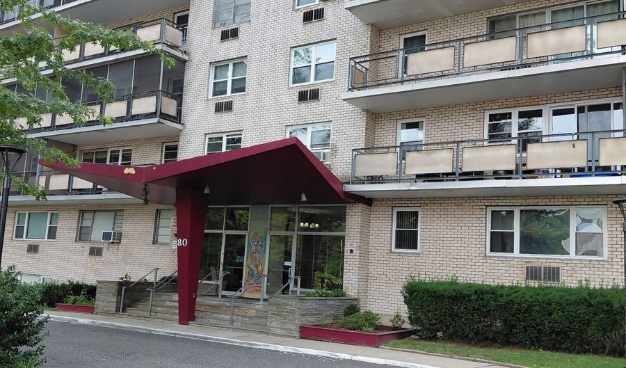 80 Cartright St 6H, Bridgeport, CT 06604 - 1 Beds, 1 Bath