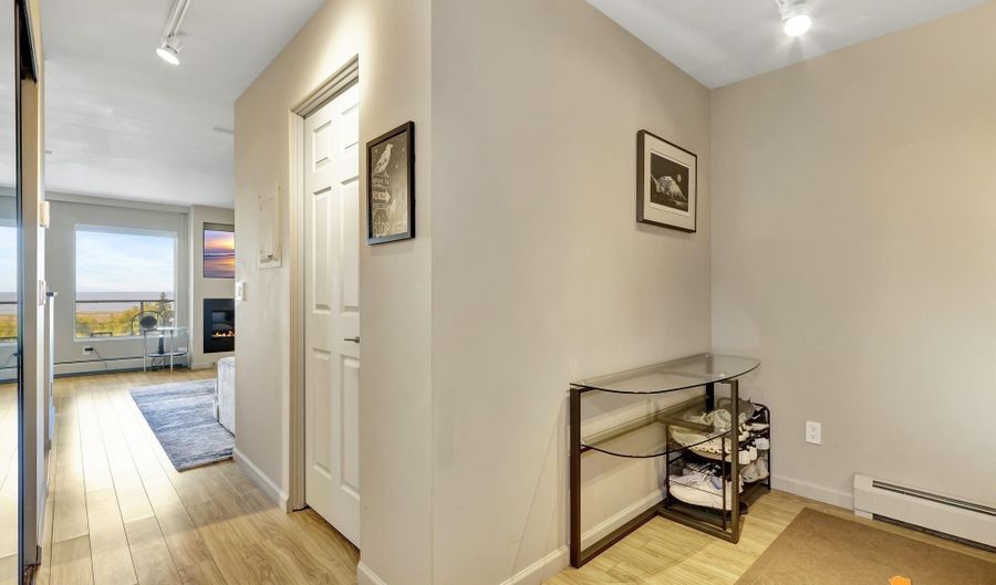 1130 W 6th Ave #2, Anchorage, AK 99501 - 1 Beds, 1 Bath