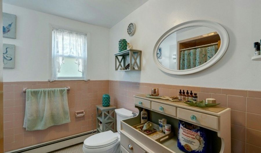 79 Dewitt Ave, Belleville, NJ 07109 - 5 Beds, 4 Bath
