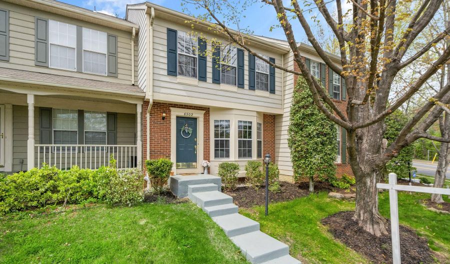 6502 KELSEY POINT Cir, Alexandria, VA 22315 - 3 Beds, 4 Bath