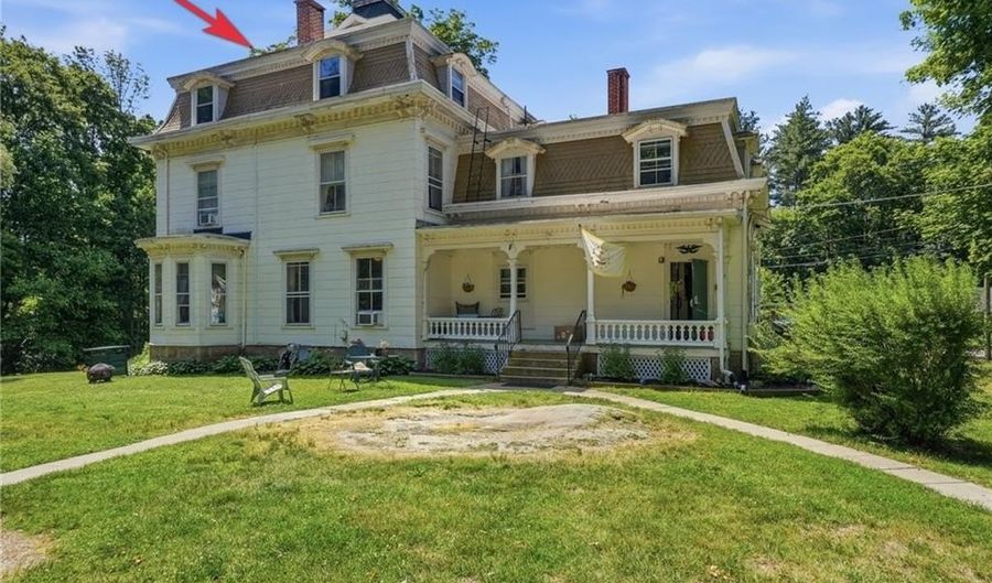 7 Nichols Ln 7, Hopkinton, RI 02832 - 2 Beds, 1 Bath