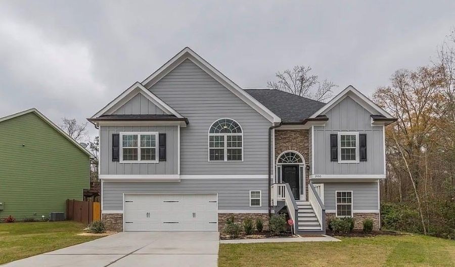 2055 Stonebrook Dr, Austell, GA 30106 - 4 Beds, 3 Bath