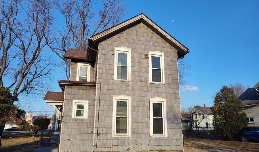 4826 Cornell Ave, Ashtabula, OH 44004 - 4 Beds, 2 Bath