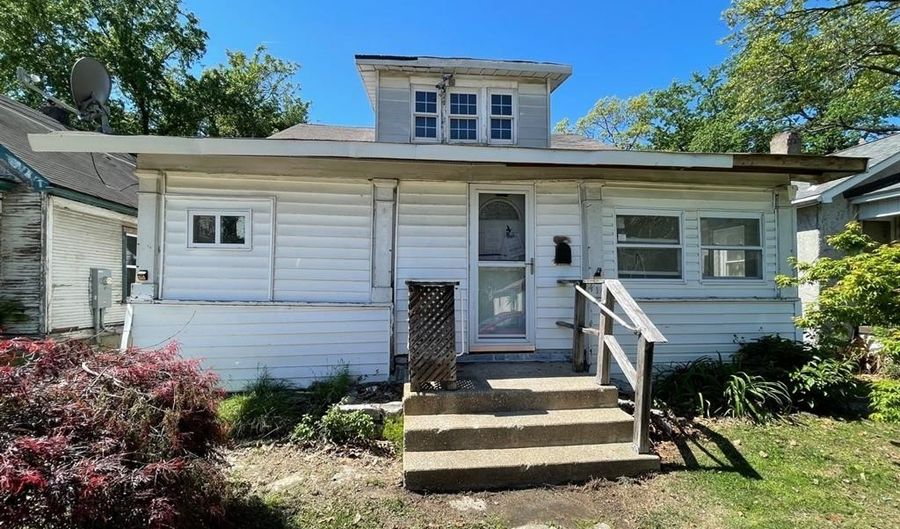 412 Jefferson Ave, Alton, IL 62002 - 3 Beds, 1 Bath