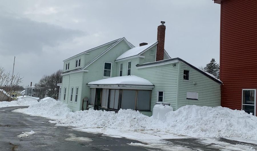 57 Oxford St, Augusta, ME 04330 - 0 Beds, 2 Bath