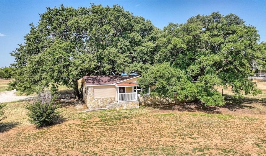 3808 County Road 401b, Alvarado, TX 76009 - 3 Beds, 2 Bath