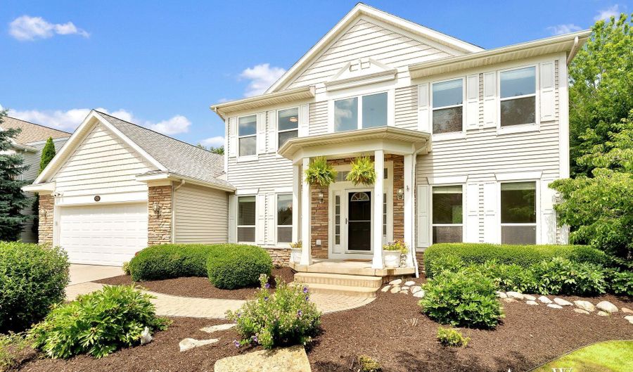 926 Dogwood Meadows Dr SE 45, Ada, MI 49301 - 4 Beds, 3 Bath