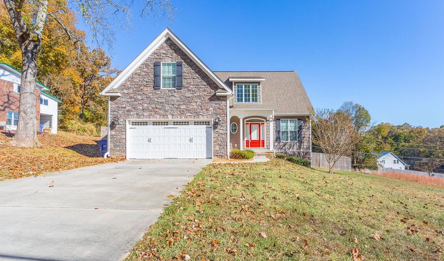 10051 Forest Dr, Ooltewah, TN 37363 - 3 Beds, 3 Bath