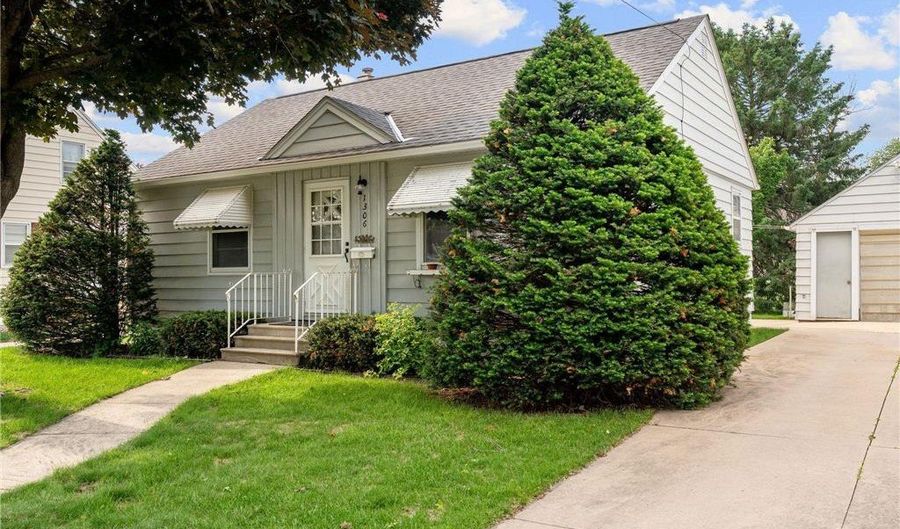 1306 6th Ave NW, Austin, MN 55912 - 2 Beds, 1 Bath