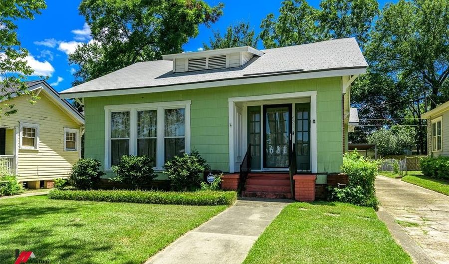631 Gladstone Blvd, Shreveport, LA 71104 - 4 Beds, 1 Bath