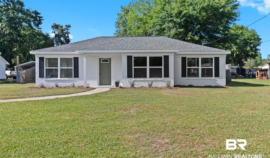 311 Cloverdale Rd, Atmore, AL 36502 - 3 Beds, 2 Bath