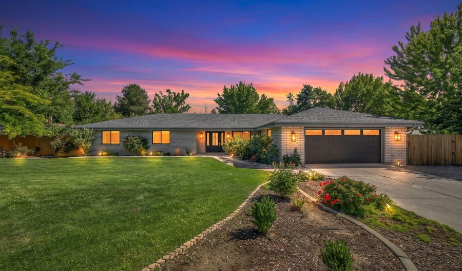 3233 Harvard Dr, Carson City, NV 89703 - 4 Beds, 3 Bath