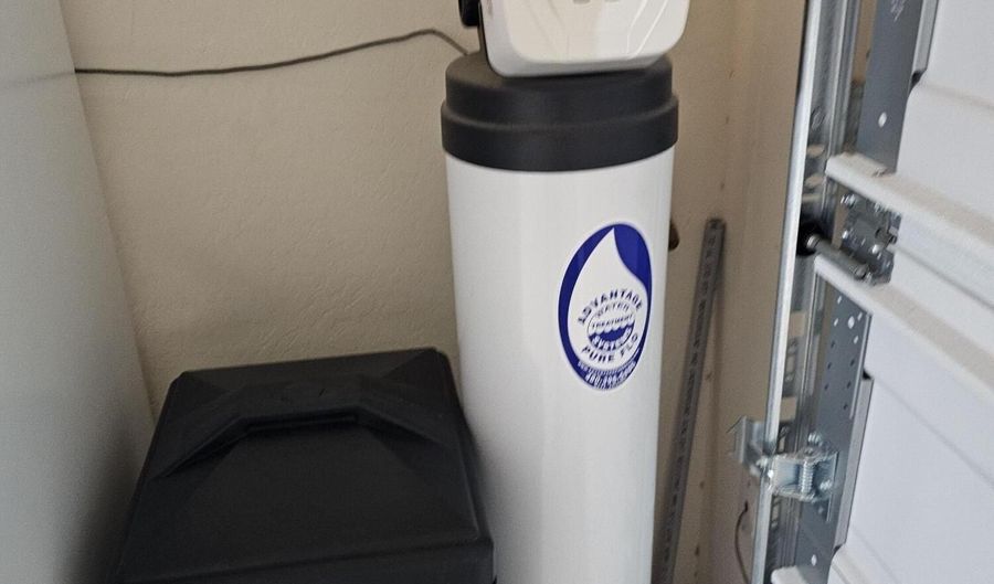 18789 W JEFFERSON St, Buckeye, AZ 85326 - 4 Beds, 2 Bath