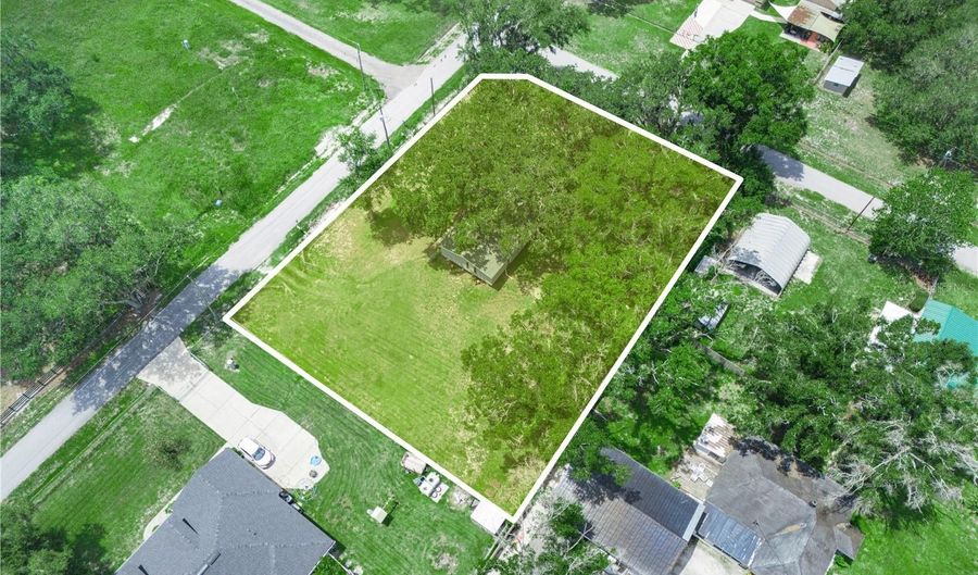 3842 ROBERTS Ave, Auburndale, FL 33823 - 4 Beds, 2 Bath