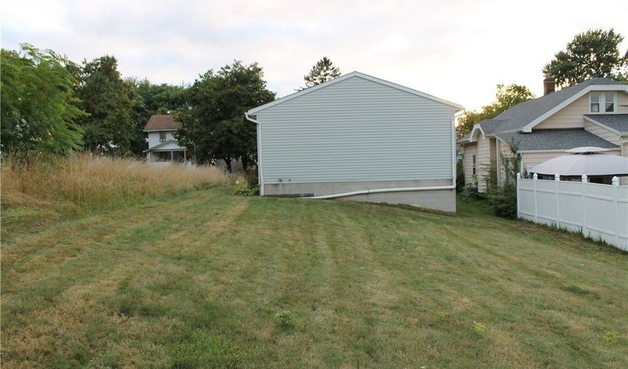 991 Nevin St, Akron, OH 44310 - 3 Beds, 2 Bath