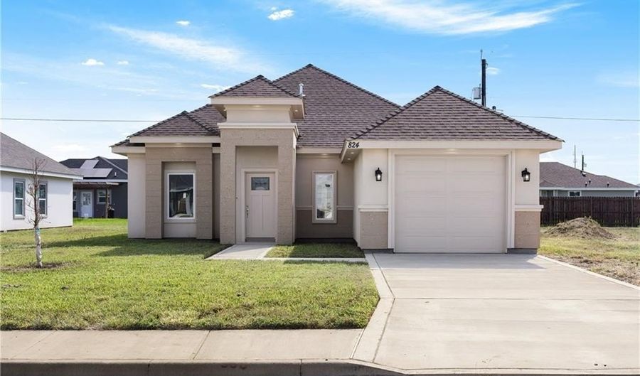 824 Lark St, Alamo, TX 78516 - 3 Beds, 3 Bath