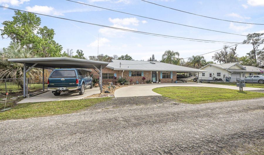 1511 Riveredge Ct, Astor, FL 32102 - 4 Beds, 3 Bath