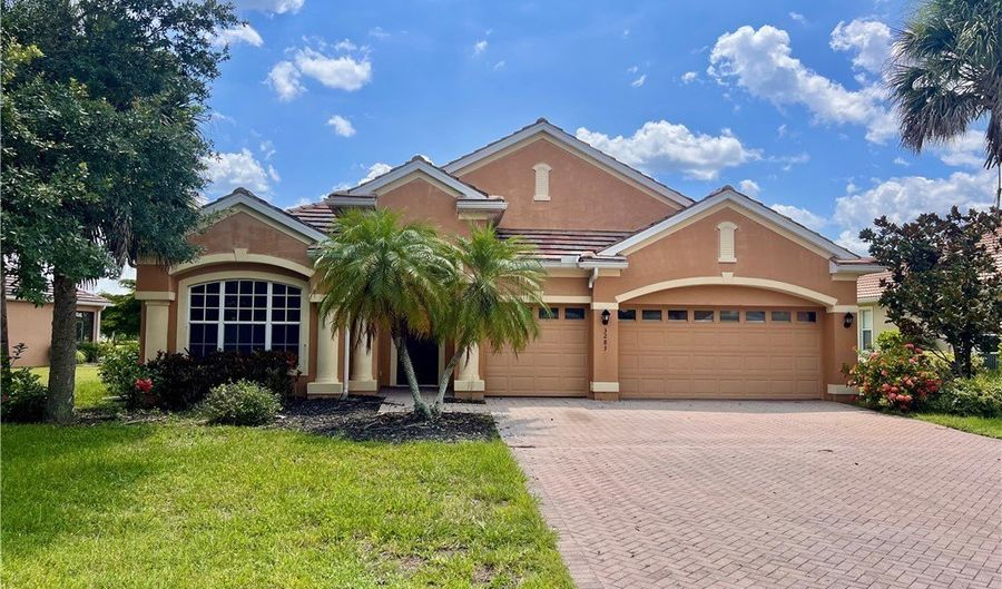 3283 Hampton Blvd, Alva, FL 33920 - 5 Beds, 4 Bath