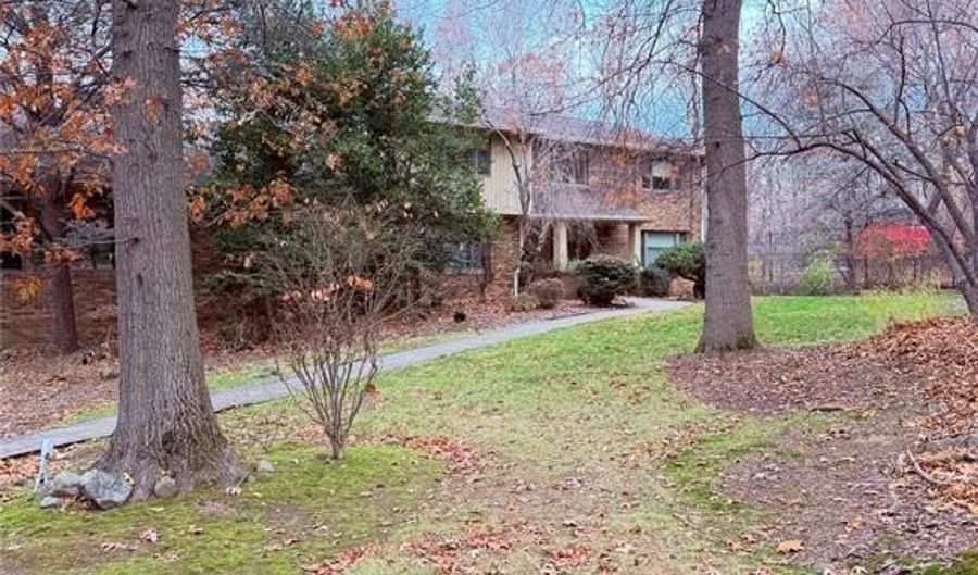 11 Sherwood Ct, Alpine, NJ 07620 - 6 Beds, 6 Bath