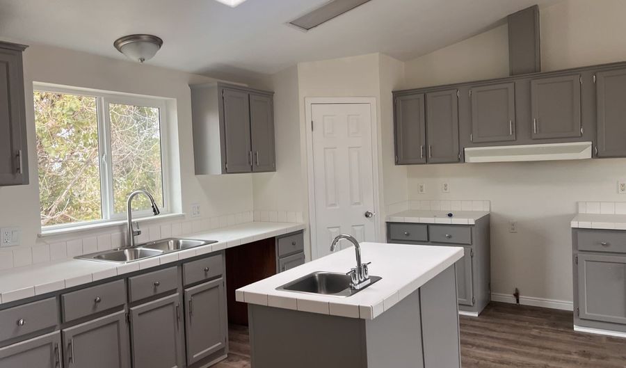 6255 Hayes Ave, Elko, NV 89801 - 3 Beds, 2 Bath