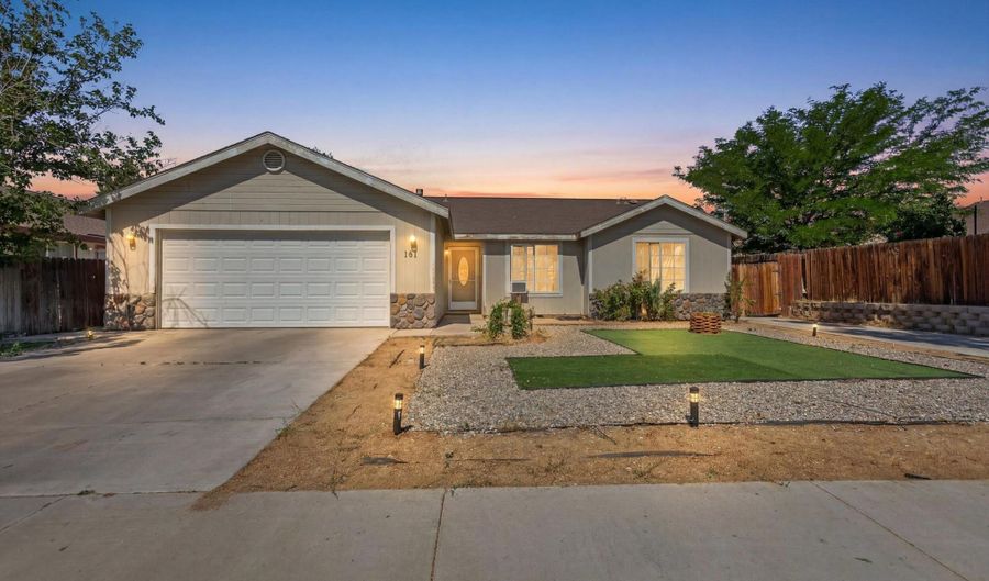 161 Rosecrest Dr, Fernley, NV 89408 - 3 Beds, 2 Bath