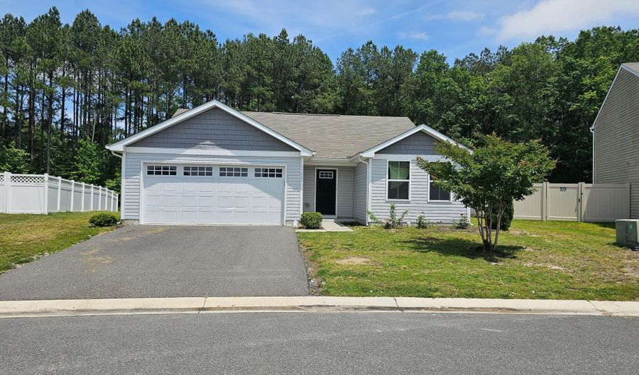 11665 BUCKINGHAM Dr, Delmar, DE 19940 - 3 Beds, 2 Bath