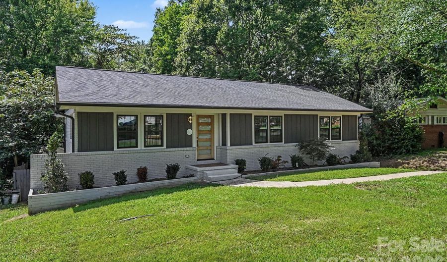 2000 Kilborne Dr, Charlotte, NC 28205 - 4 Beds, 4 Bath