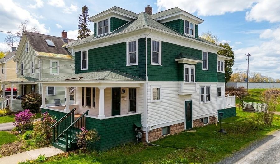 25 University Ter, Burlington, VT 05401 - 3 Beds, 3 Bath