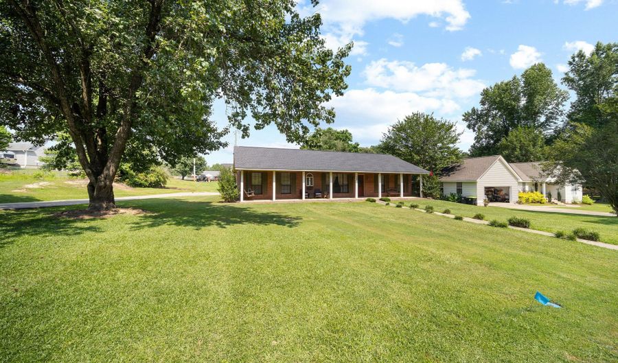 1258 Watson St, Alexander City, AL 35010 - 3 Beds, 3 Bath