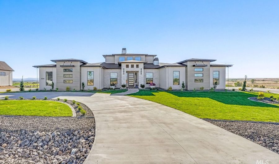 27225 Iron Horse Dr, Caldwell, ID 83607 - 4 Beds, 4 Bath