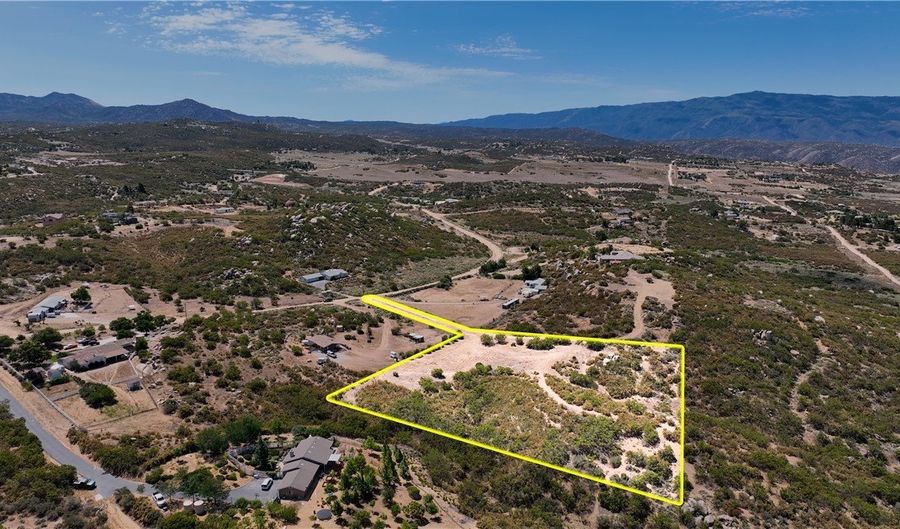 1040 Rolling Hills Dr, Aguanga, CA 92536 - 0 Beds, 0 Bath