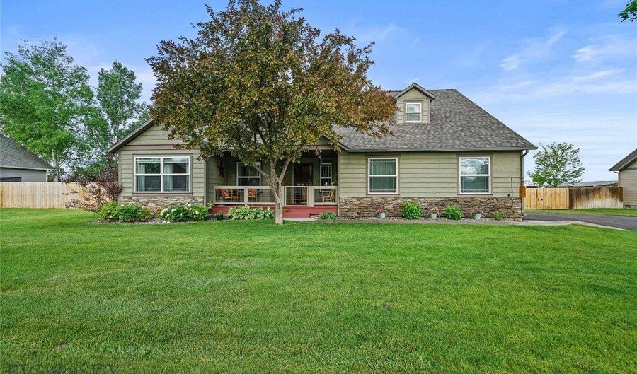325 Mactavish Ln, Belgrade, MT 59714 - 4 Beds, 3 Bath