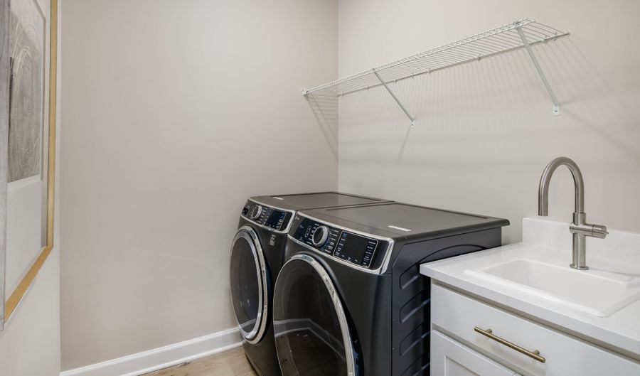 21825 Express Ter, Ashburn, VA 20147 - 3 Beds, 3 Bath