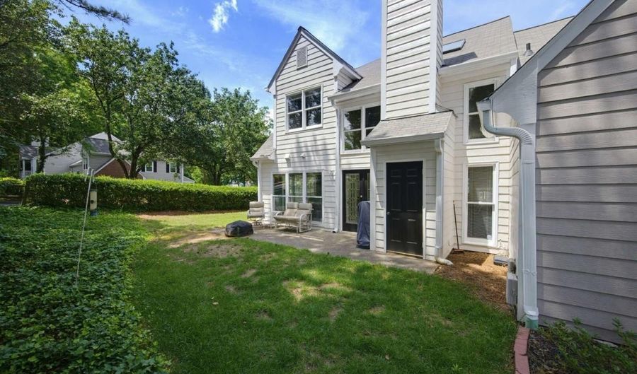 5010 Avalon Dr, Alpharetta, GA 30005 - 2 Beds, 2 Bath