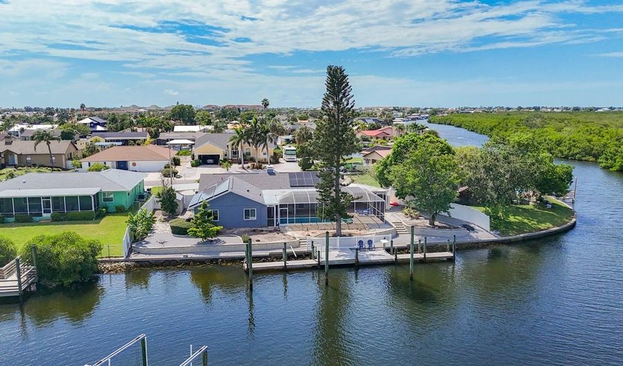 6531 SANTIAGO Ct, Apollo Beach, FL 33572 - 4 Beds, 3 Bath