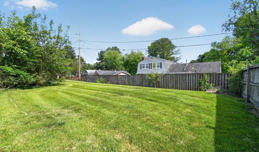 16109 POND MEADOW Ln, Bowie, MD 20716 - 3 Beds, 2 Bath