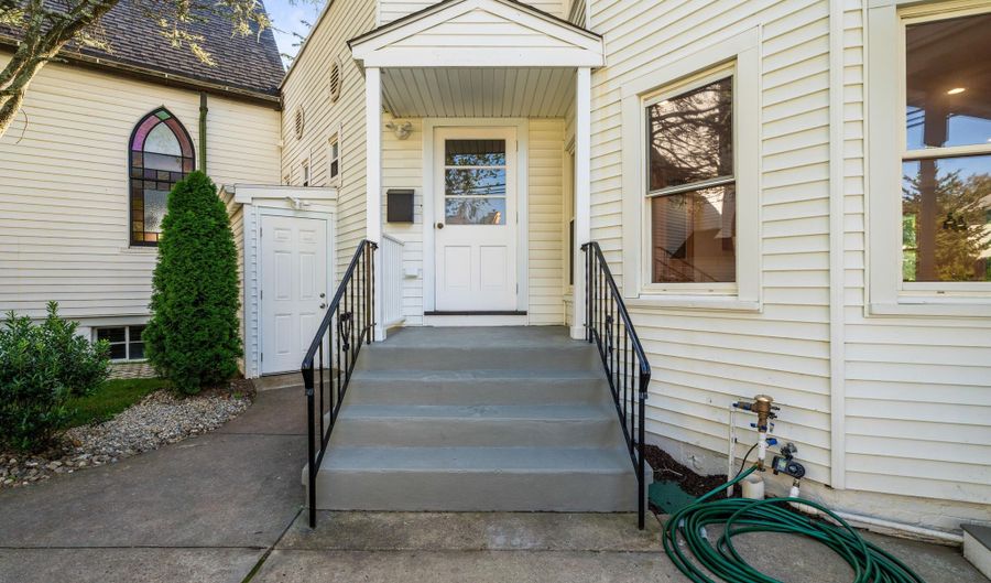 73 3rd Ave B, Atlantic Highlands, NJ 07716 - 2 Beds, null Bath